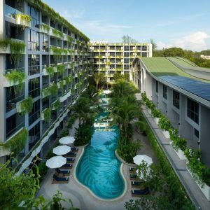 La Green Hotel and Residence