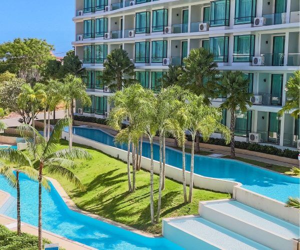 Wyndham La Vita Phuket (Superior Room) - Image 10
